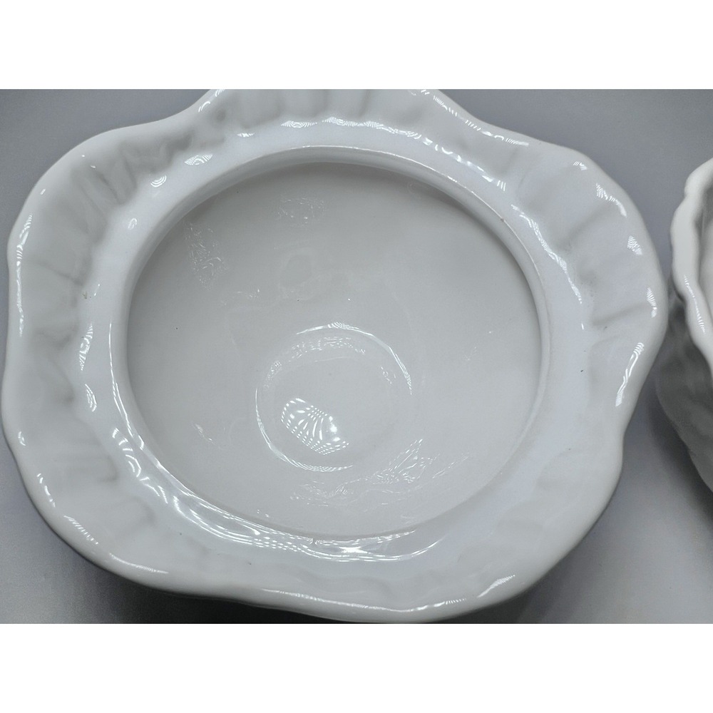 VTG OLFAIRE Portugal White Ceramic Shell Lidded Bowls Set Of 2- Coastal Cottage - Picture 9 of 15